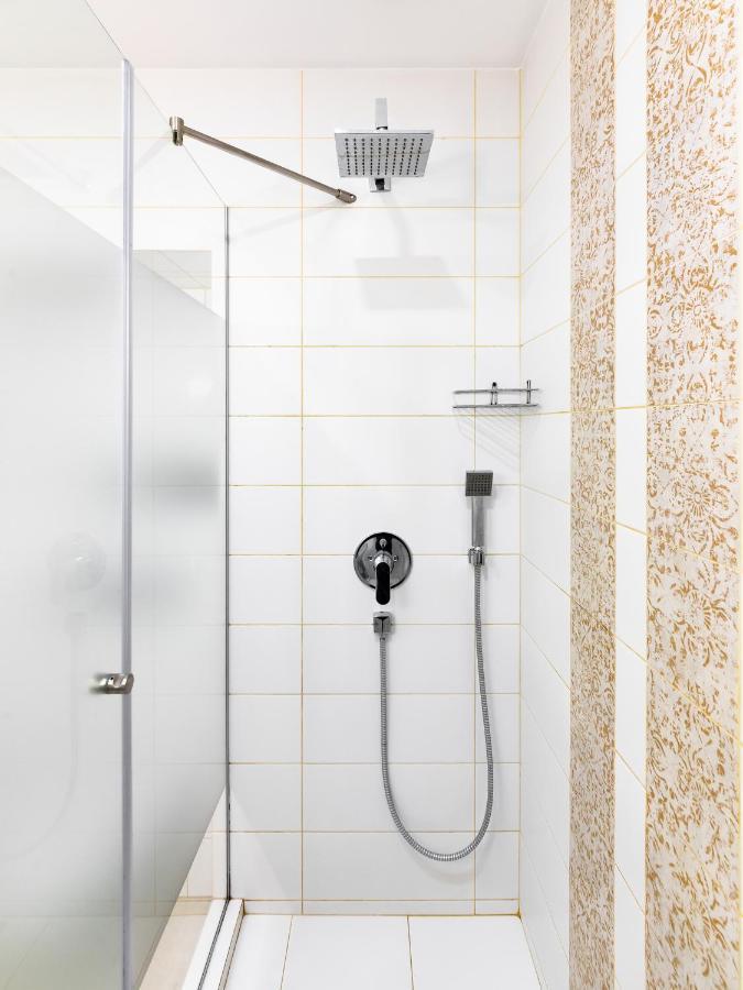 Lion King Krakivska Apartment Лвив Екстериор снимка